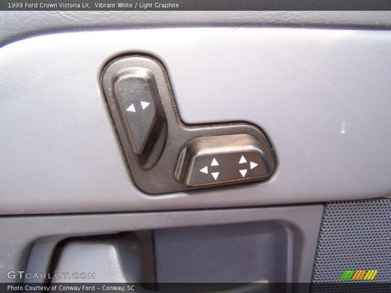 Vibrant White / Light Graphite 1999 Ford Crown Victoria LX