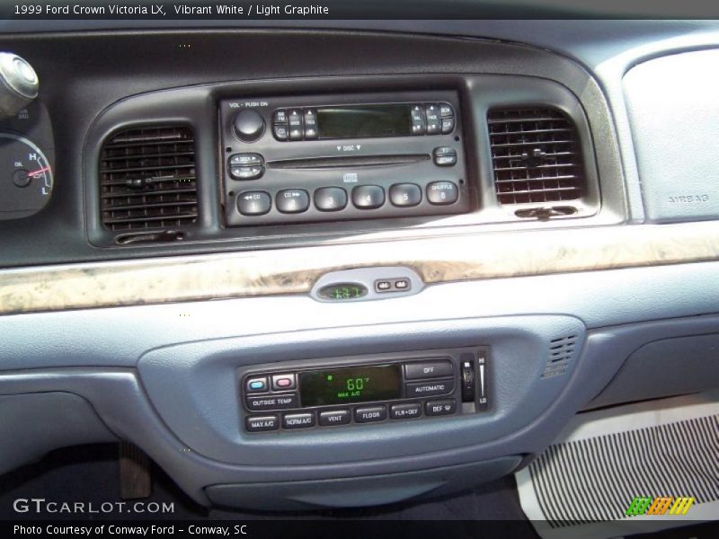 Vibrant White / Light Graphite 1999 Ford Crown Victoria LX
