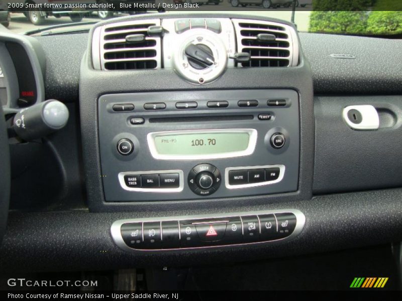Blue Metallic / Design Black 2009 Smart fortwo passion cabriolet