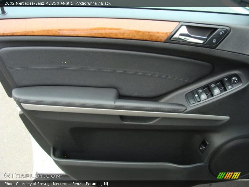 Arctic White / Black 2009 Mercedes-Benz ML 350 4Matic