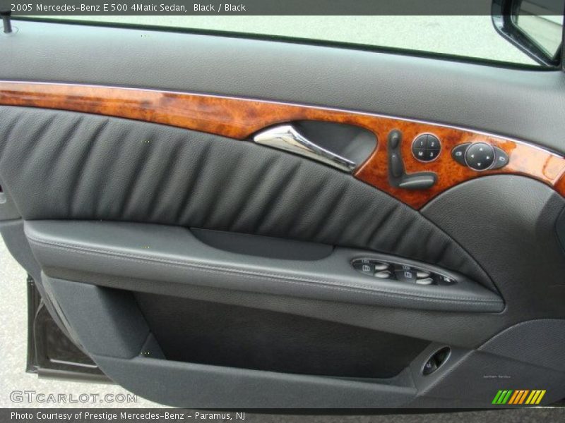 Black / Black 2005 Mercedes-Benz E 500 4Matic Sedan
