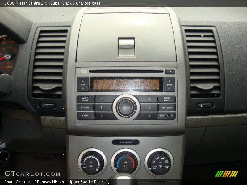 Super Black / Charcoal/Steel 2008 Nissan Sentra 2.0