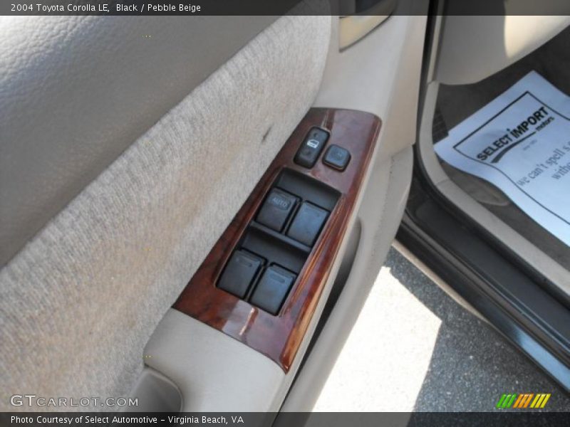 Black / Pebble Beige 2004 Toyota Corolla LE