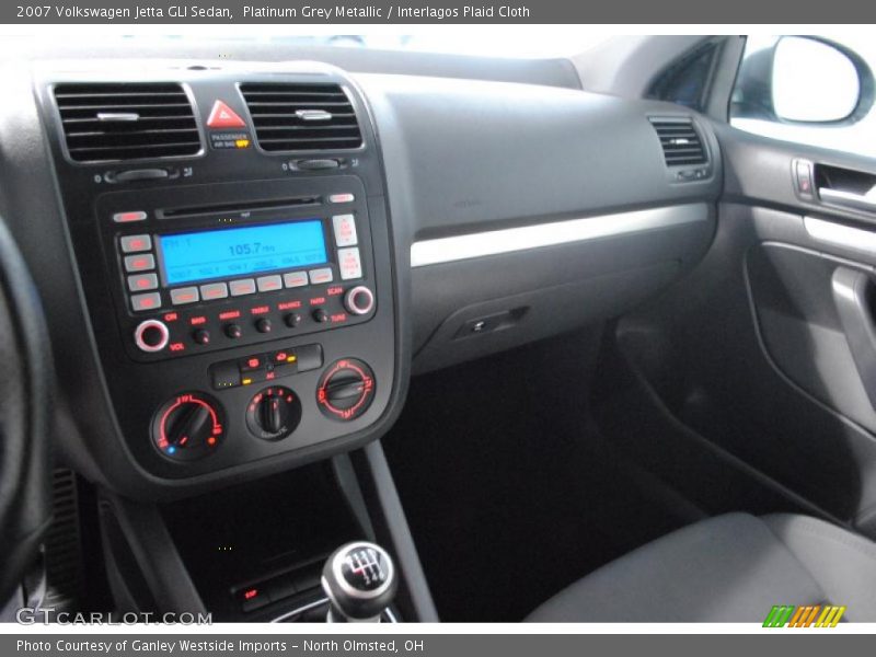 Platinum Grey Metallic / Interlagos Plaid Cloth 2007 Volkswagen Jetta GLI Sedan