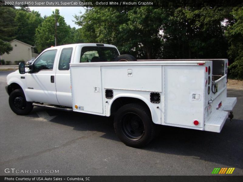 Oxford White / Medium Graphite 2002 Ford F450 Super Duty XL SuperCab Chassis
