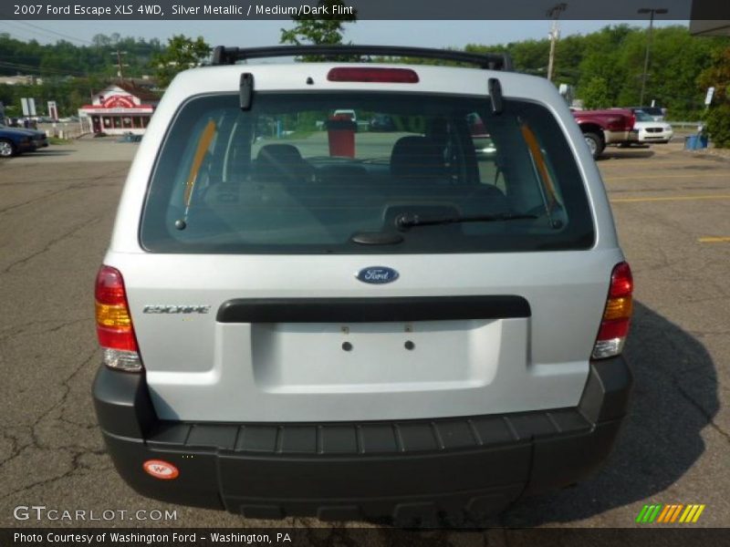 Silver Metallic / Medium/Dark Flint 2007 Ford Escape XLS 4WD