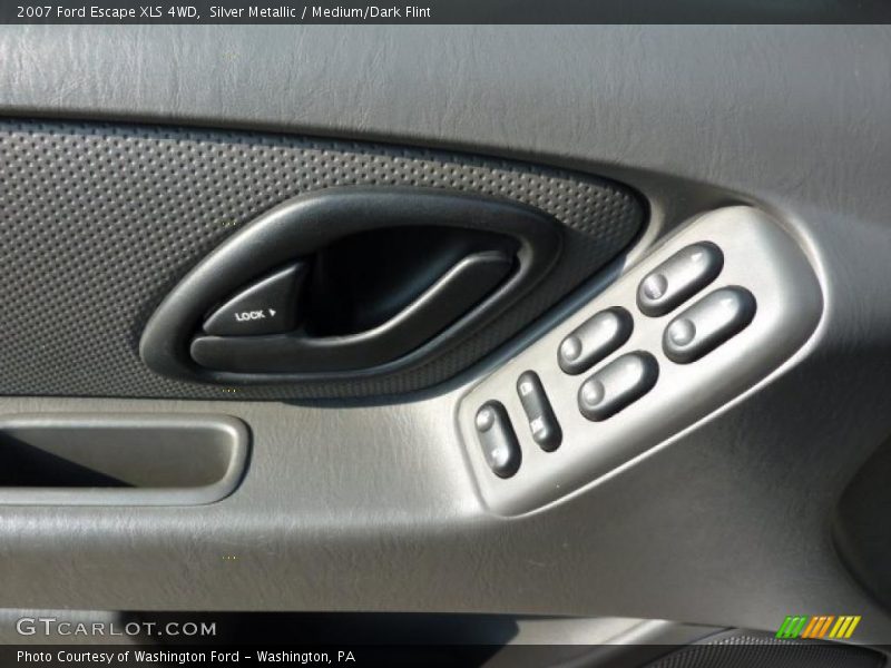 Silver Metallic / Medium/Dark Flint 2007 Ford Escape XLS 4WD