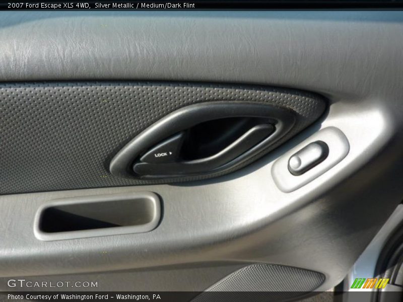 Silver Metallic / Medium/Dark Flint 2007 Ford Escape XLS 4WD