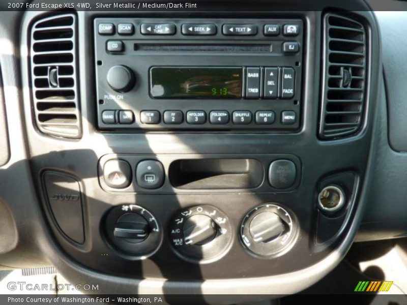 Silver Metallic / Medium/Dark Flint 2007 Ford Escape XLS 4WD