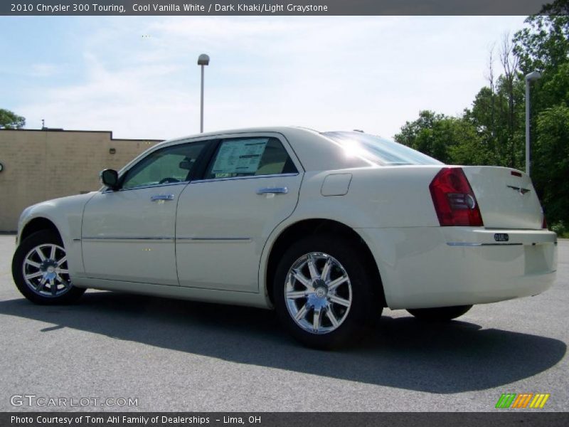 Cool Vanilla White / Dark Khaki/Light Graystone 2010 Chrysler 300 Touring