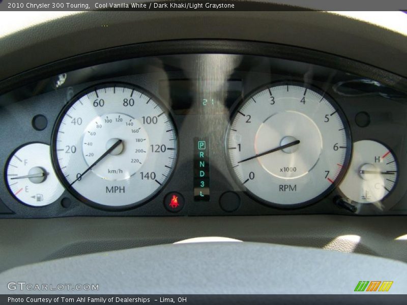 Cool Vanilla White / Dark Khaki/Light Graystone 2010 Chrysler 300 Touring