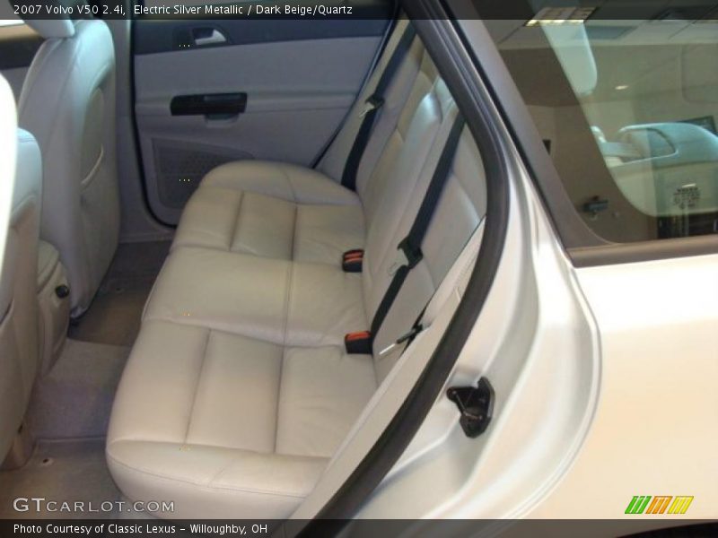 Electric Silver Metallic / Dark Beige/Quartz 2007 Volvo V50 2.4i