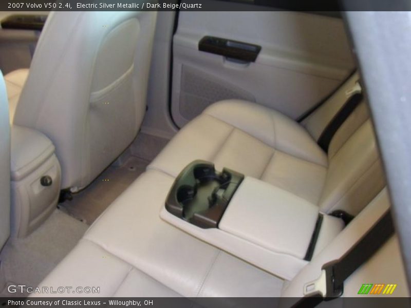 Electric Silver Metallic / Dark Beige/Quartz 2007 Volvo V50 2.4i