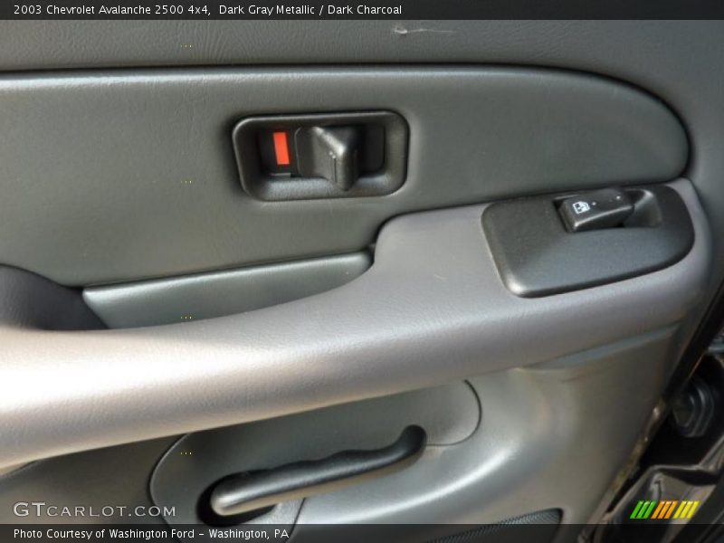 Dark Gray Metallic / Dark Charcoal 2003 Chevrolet Avalanche 2500 4x4