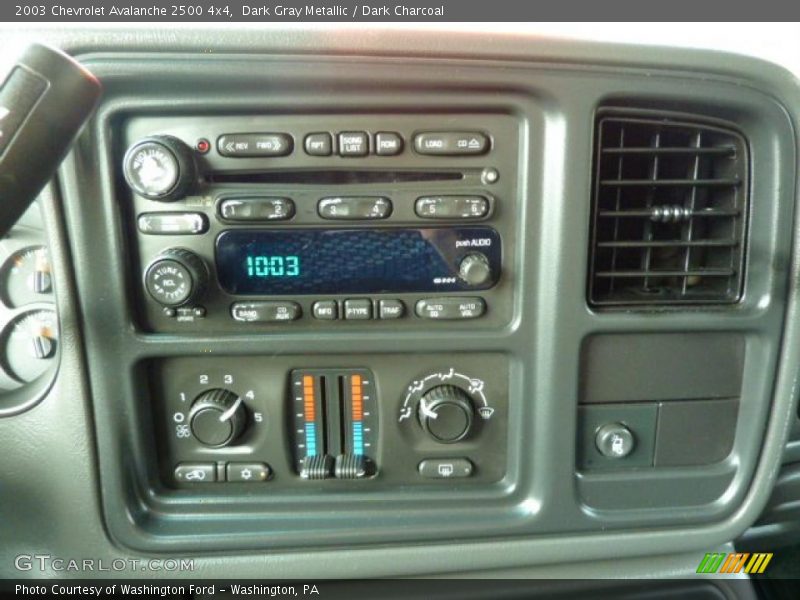 Dark Gray Metallic / Dark Charcoal 2003 Chevrolet Avalanche 2500 4x4