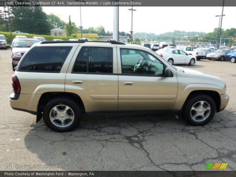 Sandstone Metallic / Light Cashmere/Ebony 2005 Chevrolet TrailBlazer LT 4x4