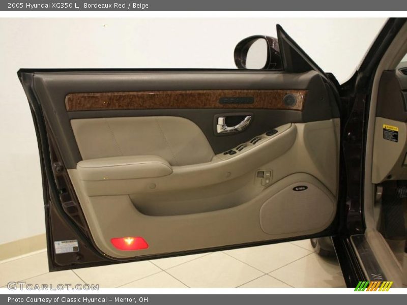 Bordeaux Red / Beige 2005 Hyundai XG350 L