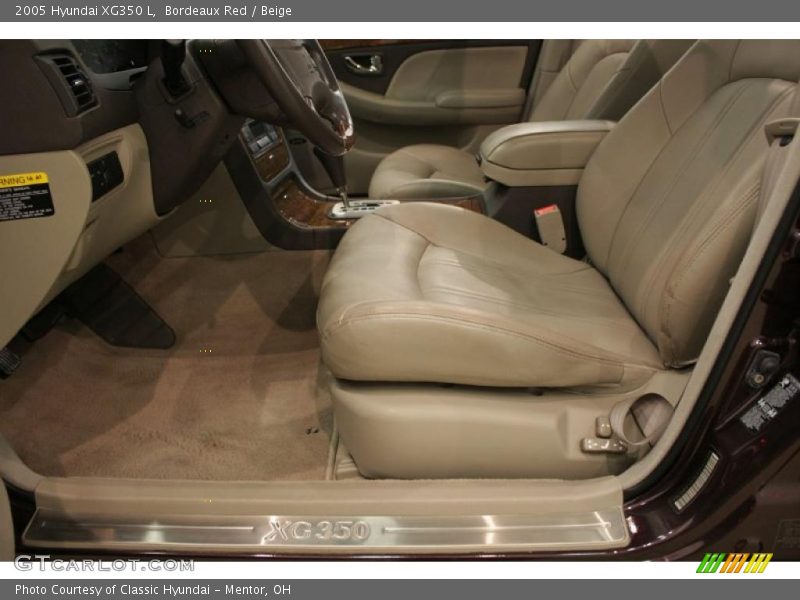 Bordeaux Red / Beige 2005 Hyundai XG350 L