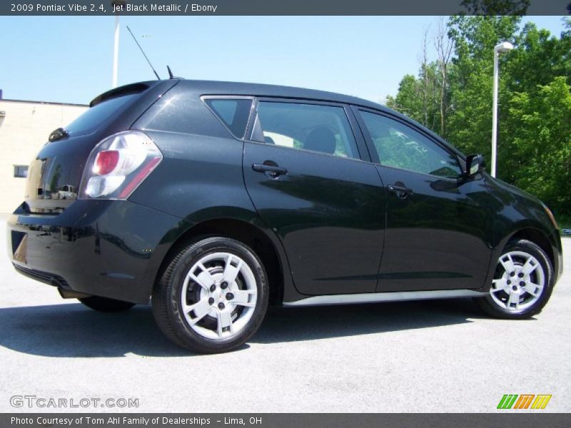 Jet Black Metallic / Ebony 2009 Pontiac Vibe 2.4