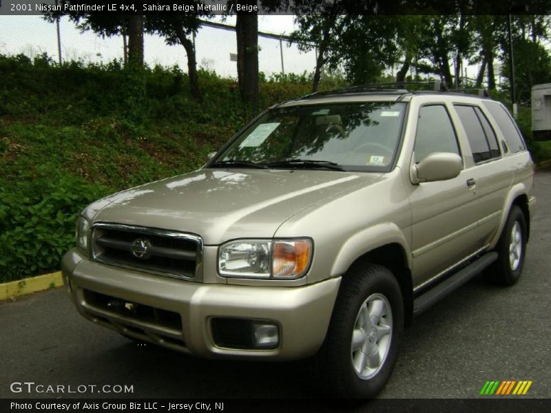 Sahara Beige Metallic / Beige 2001 Nissan Pathfinder LE 4x4