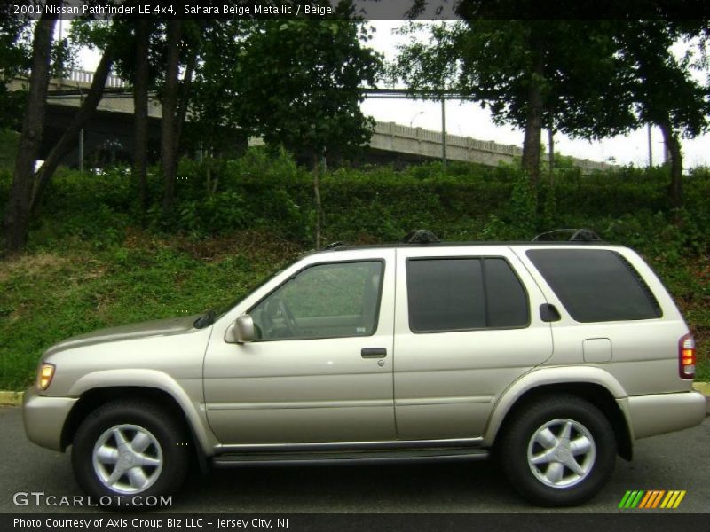 Sahara Beige Metallic / Beige 2001 Nissan Pathfinder LE 4x4