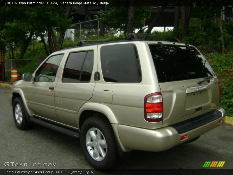 Sahara Beige Metallic / Beige 2001 Nissan Pathfinder LE 4x4