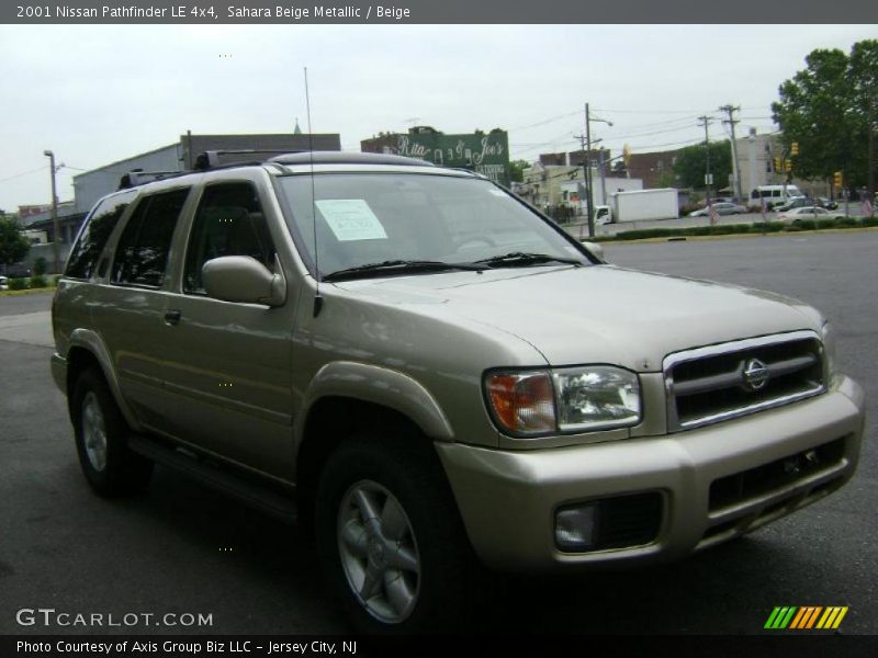 Sahara Beige Metallic / Beige 2001 Nissan Pathfinder LE 4x4