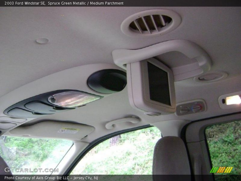 Spruce Green Metallic / Medium Parchment 2003 Ford Windstar SE