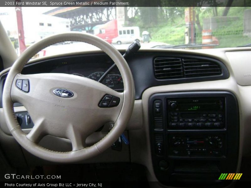 Spruce Green Metallic / Medium Parchment 2003 Ford Windstar SE