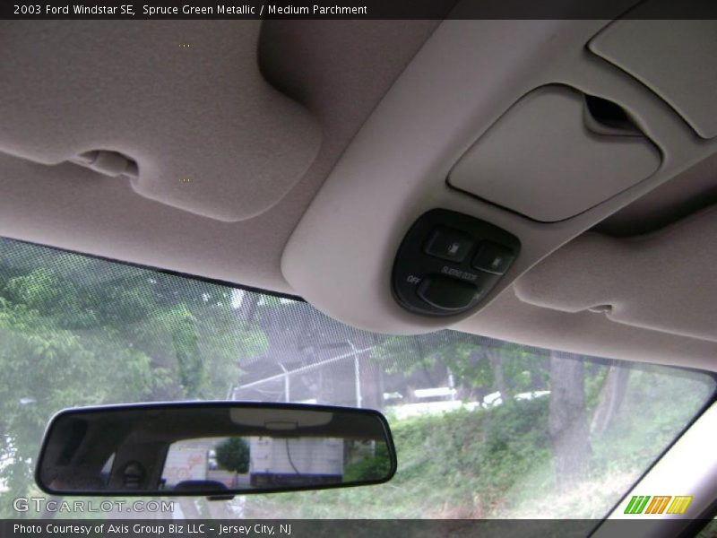 Spruce Green Metallic / Medium Parchment 2003 Ford Windstar SE