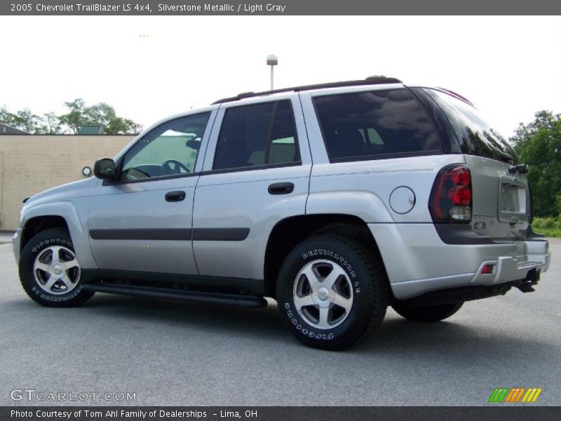 Silverstone Metallic / Light Gray 2005 Chevrolet TrailBlazer LS 4x4