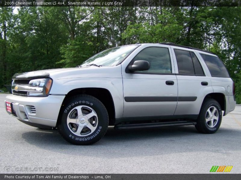 Silverstone Metallic / Light Gray 2005 Chevrolet TrailBlazer LS 4x4