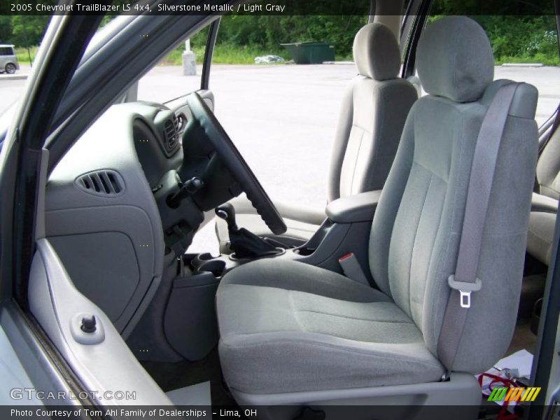 Silverstone Metallic / Light Gray 2005 Chevrolet TrailBlazer LS 4x4
