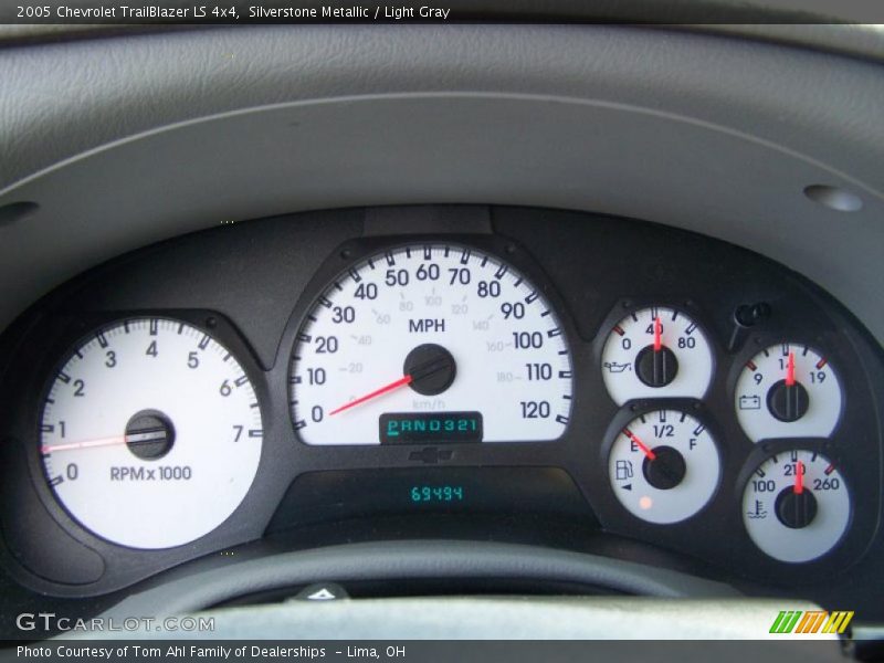 Silverstone Metallic / Light Gray 2005 Chevrolet TrailBlazer LS 4x4