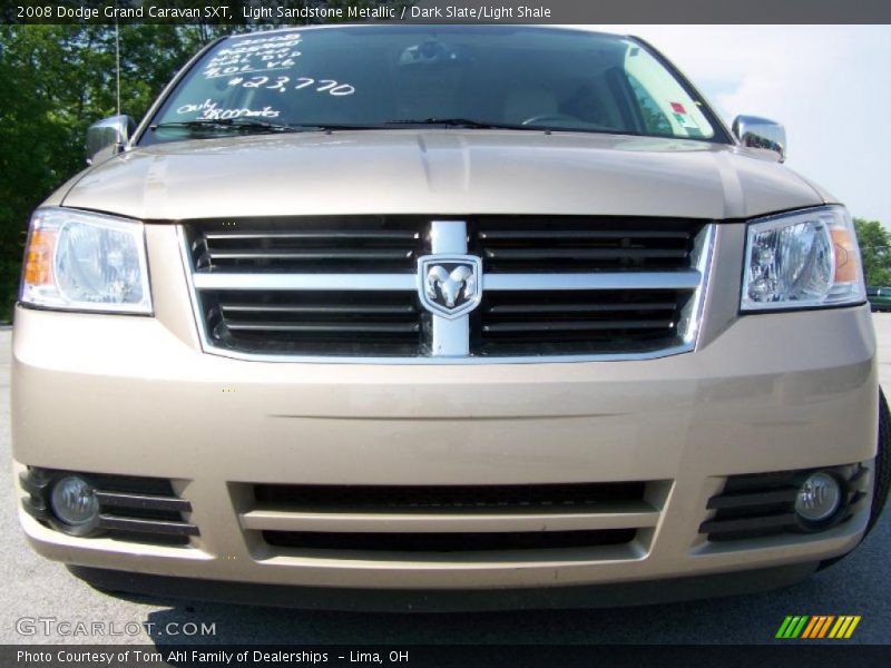 Light Sandstone Metallic / Dark Slate/Light Shale 2008 Dodge Grand Caravan SXT