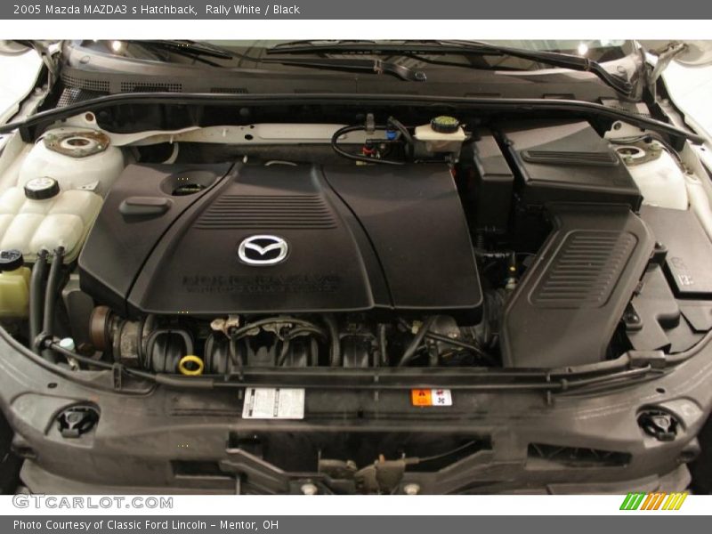 Rally White / Black 2005 Mazda MAZDA3 s Hatchback