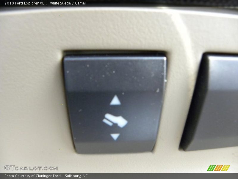 White Suede / Camel 2010 Ford Explorer XLT