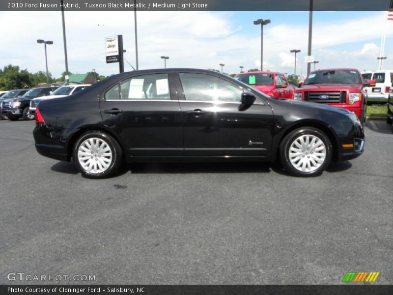 Tuxedo Black Metallic / Medium Light Stone 2010 Ford Fusion Hybrid