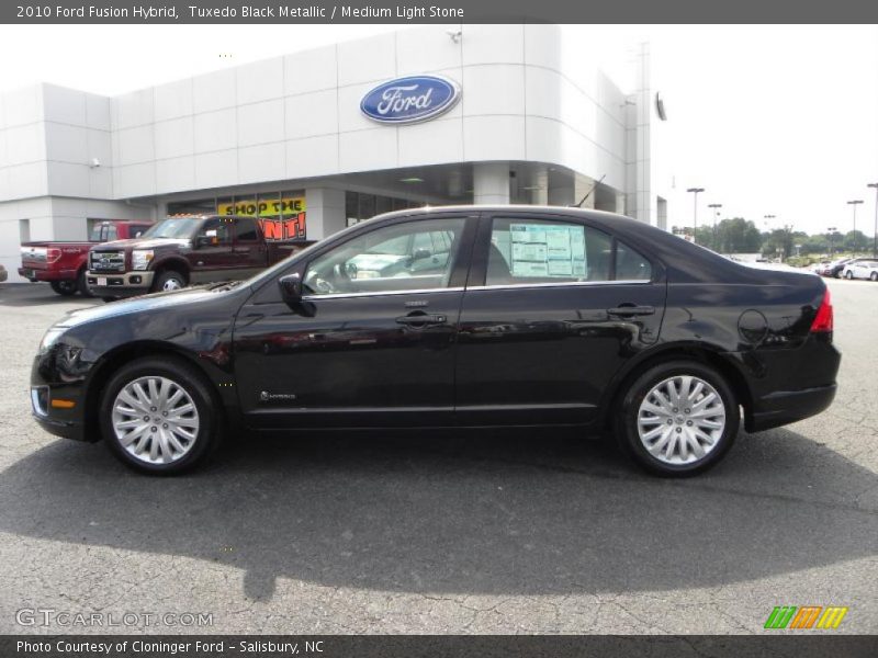 Tuxedo Black Metallic / Medium Light Stone 2010 Ford Fusion Hybrid