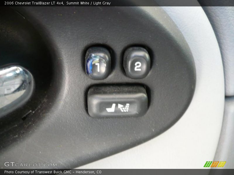 Summit White / Light Gray 2006 Chevrolet TrailBlazer LT 4x4