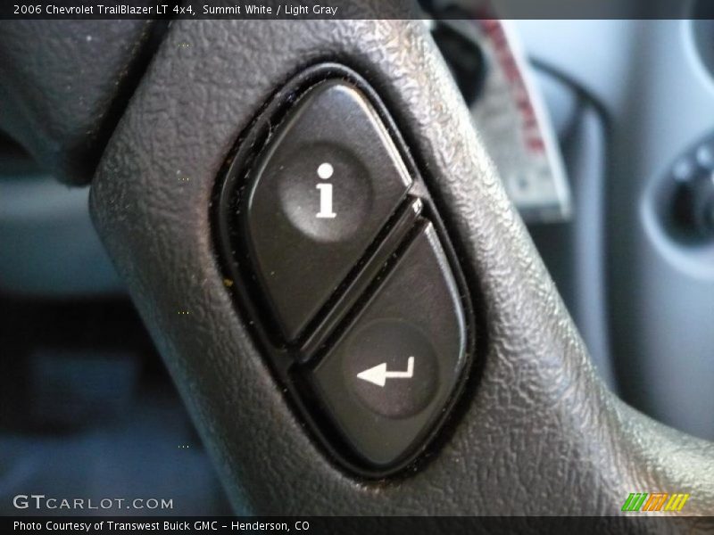 Summit White / Light Gray 2006 Chevrolet TrailBlazer LT 4x4