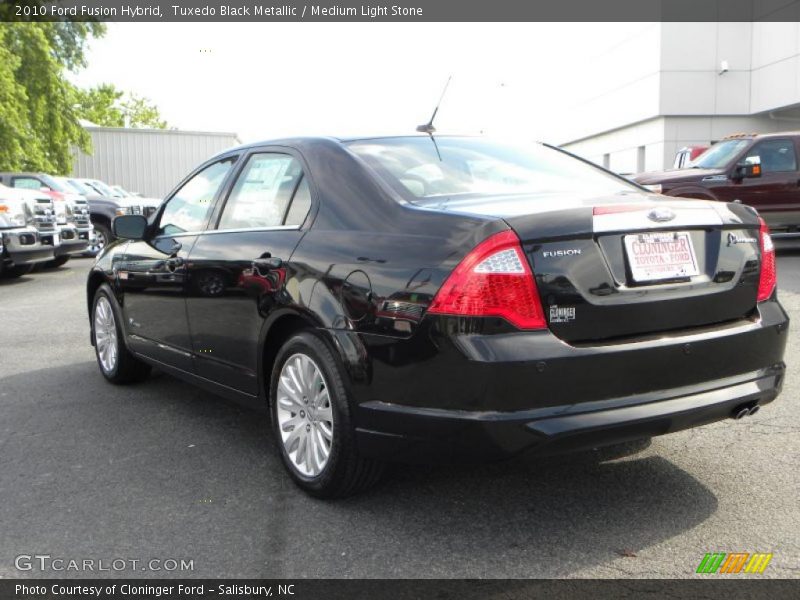 Tuxedo Black Metallic / Medium Light Stone 2010 Ford Fusion Hybrid
