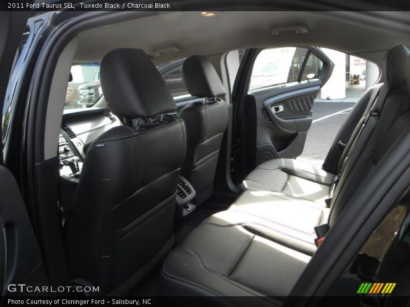 Tuxedo Black / Charcoal Black 2011 Ford Taurus SEL
