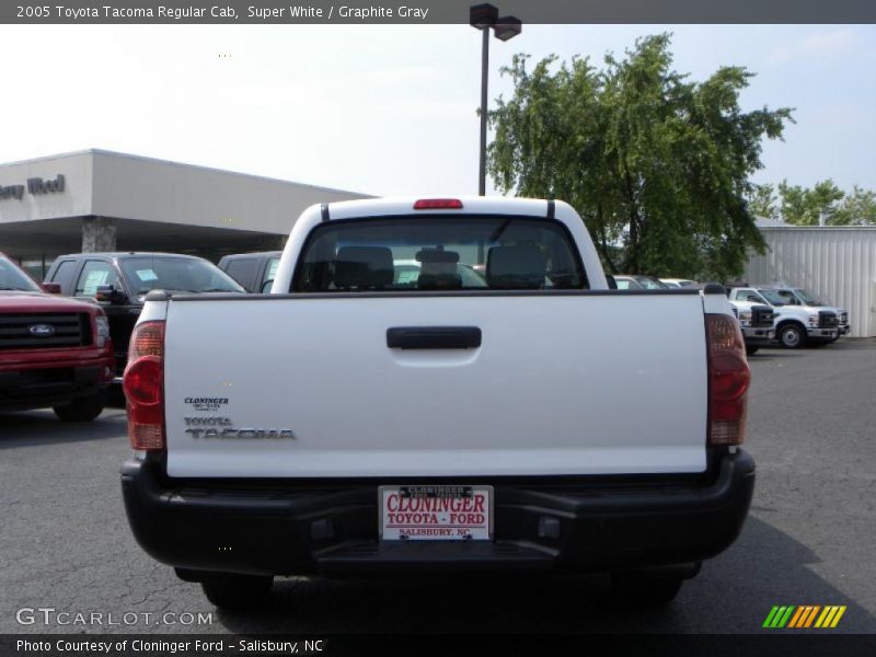 Super White / Graphite Gray 2005 Toyota Tacoma Regular Cab