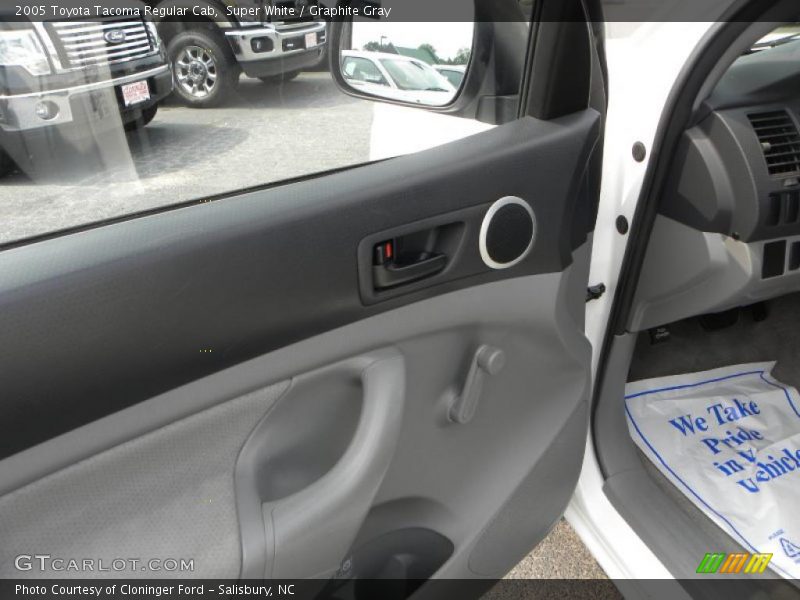 Super White / Graphite Gray 2005 Toyota Tacoma Regular Cab