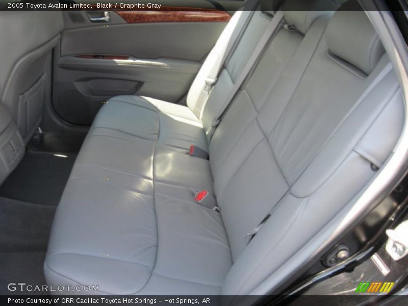Black / Graphite Gray 2005 Toyota Avalon Limited