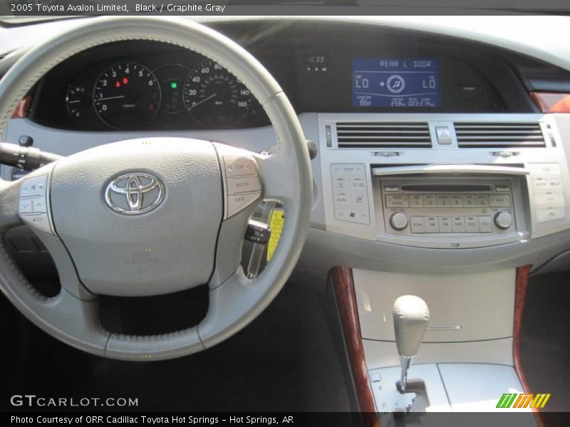 Black / Graphite Gray 2005 Toyota Avalon Limited