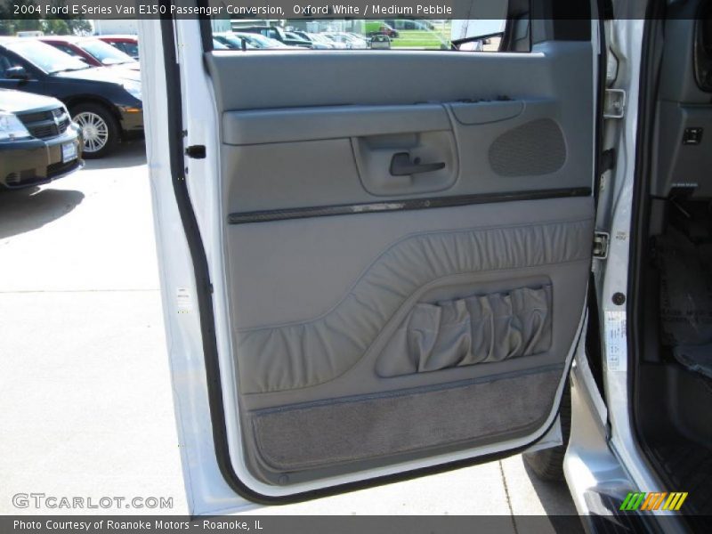 Oxford White / Medium Pebble 2004 Ford E Series Van E150 Passenger Conversion
