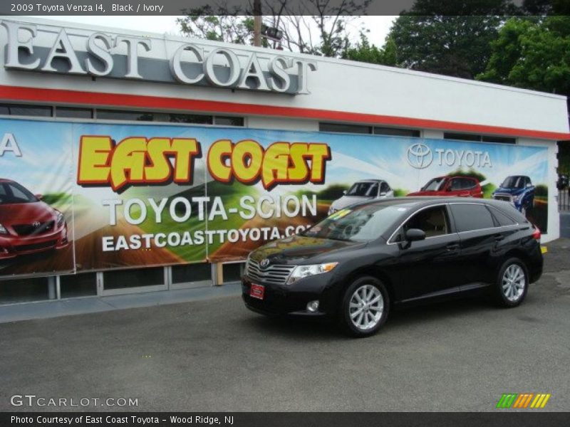 Black / Ivory 2009 Toyota Venza I4