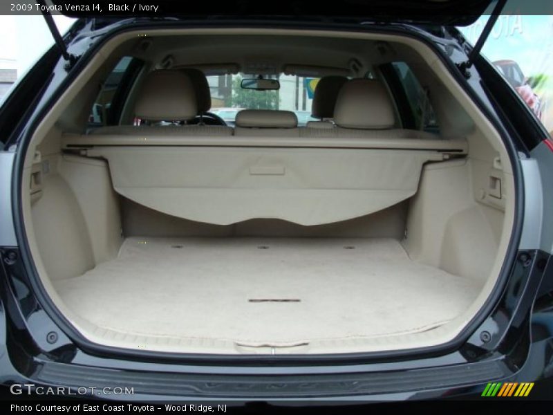Black / Ivory 2009 Toyota Venza I4